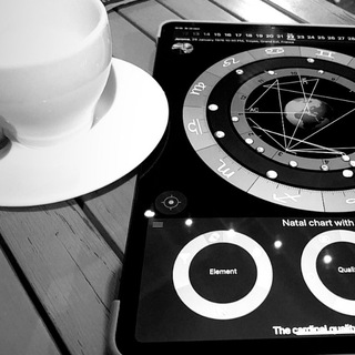 Логотип @astrolivechanal - Astro Практика