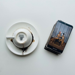 Логотип @astrolog_tarot - Светлана Шульпина Гадание таро гороскоп