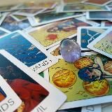 Логотип @astrolojil - таро & гороскоп🖤