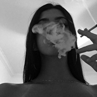 Логотип @astrowwg - стервозный гороскоп