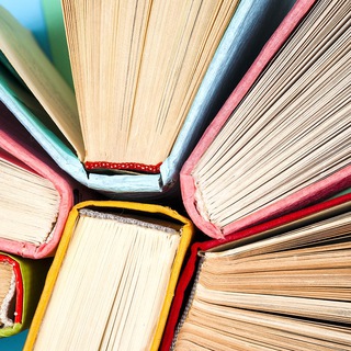 Логотип @aswereadmore - As We Read More