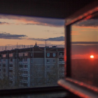 Логотип @atmospheredistrict - атмосфера спальных районов