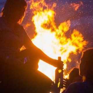 Логотип @attarru - Стас Шакарвис