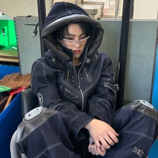 Логотип @atznaiii - call me houdini 🪐 atznaii