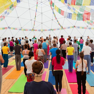 Логотип @aura_oum - Йога-лагерь «Аура», 3.07 - 12.07. 2026