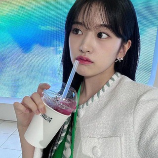 Логотип @aurorasticks - my love yujin