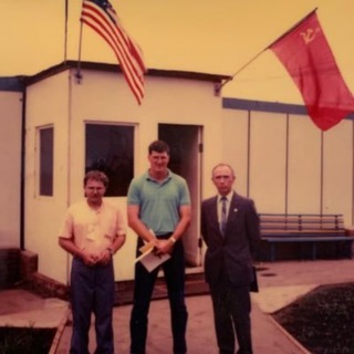 Логотип @author_himself - Скотт Риттер