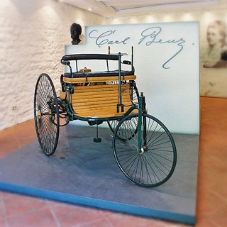 Логотип @autotekaua - АВТОТЕКА