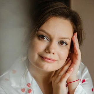 Логотип @avantyurin_book - 🧸 Лёля уютится