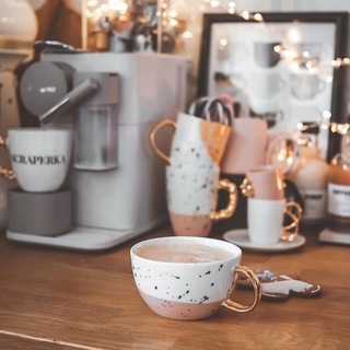 Логотип @avatarka_oboi - 👑🥀красивые обои, авы 🥀👑