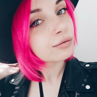 Логотип @avevaleevablog - ave_valeeva 🧌