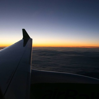 Логотип @avianewscom - avianews.com авиация и путешествия