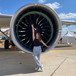 Логотип @aviatorls737 - Lesia737