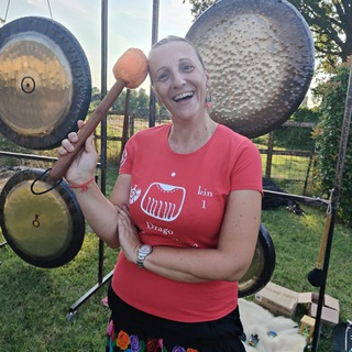 Логотип @avvclementinabaroni - AVV. CLEMENTINA BARONI