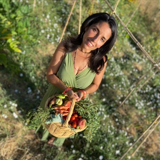 Логотип @ayurvedawithsara - Ayurveda with Sara