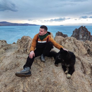 Логотип @azamatfrenchrussian - Azamat France Russie | Французский French Азамат