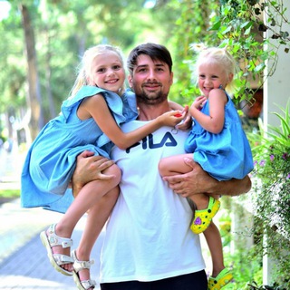 Логотип @azhipavalera - Выпускные альбомы Севастополь| Valera.Azhipa