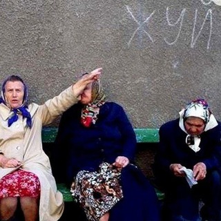 Логотип @babki_govorili - Разговоры на лавке