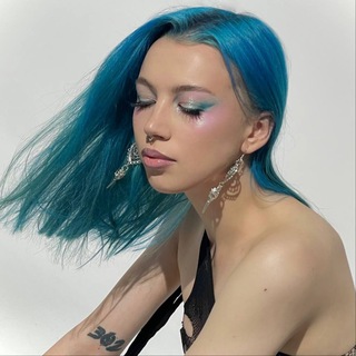 Логотип @babylaurenne - лорен