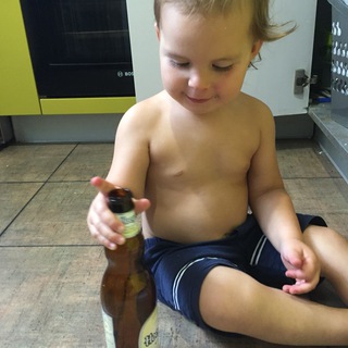 Логотип @bad_mother_daily - Будни плохой матери