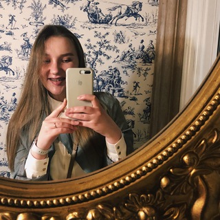 Логотип @bakis_diary - заточена на смыслы