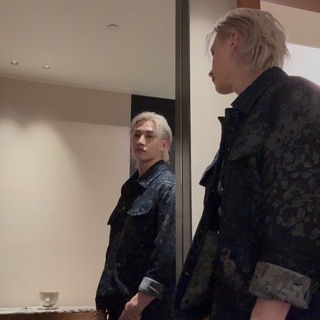 Логотип @bangchanbbl - 크리뜨