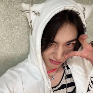 Логотип @baraholkapop - ♡k-pop пиар чат♡