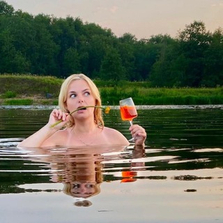 Логотип @baryshnya_shutit - Барышня шутить изволит