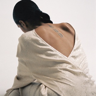 Логотип @basa_vi - халатный стиль