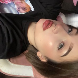 Логотип @bbzxcgg - Спящая красавица