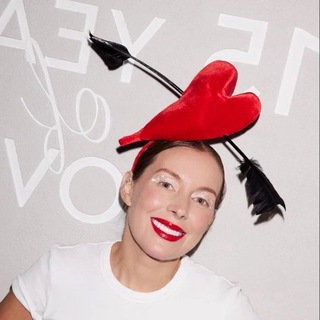 Логотип @beautymantra - Особо прекрасна