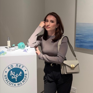 Логотип @beautytales - beautytales.ru