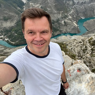 Логотип @becomerealtor - Вишняков | Профессиональный взгляд