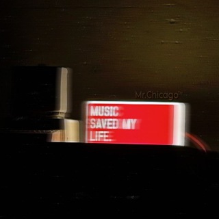 Логотип @bedniy_poet_chicago - Бедный поэт ❤️‍🩹