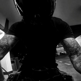 Логотип @beglett - беглец. закрыт