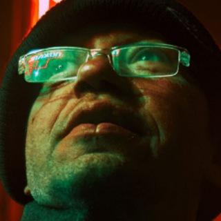 Логотип @begushiy_po_ebenyam - Бегущий по ебеням