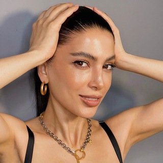 Логотип @bella_vladi86 - Bella Vladi | Фейсфитнес | Фейсбилдинг