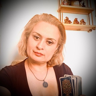 Логотип @bellonline - Вещает Таро|Любовные расклады