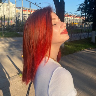 Логотип @bembyeeloo - Отчаянная домохозяйка💃🎂