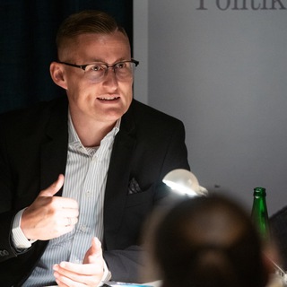 Логотип @benediktkaiser - Benedikt Kaiser