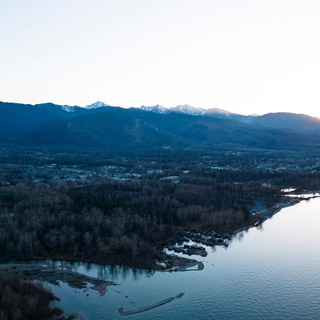 Логотип @beregovie - Береговые. Байкал