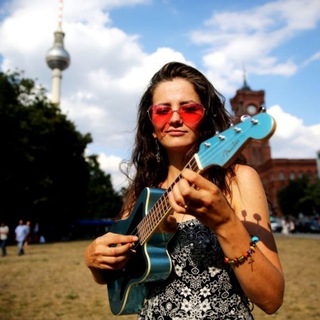 Логотип @bettinaberlin - Bettina aus Berlin