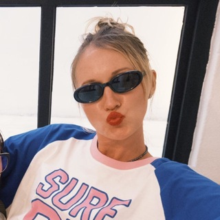 Логотип @bezprobelovcom - Чтение запоем с Юлей Гайнановой