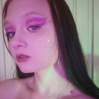 Логотип @bezruchki - Кисть без ручки🤌