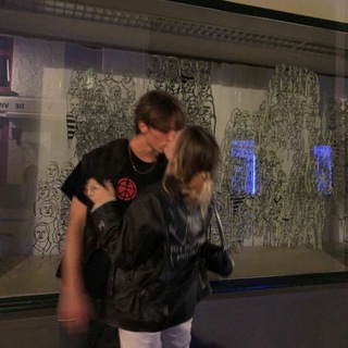 Логотип @bezumnnoooo - ℬ🤍