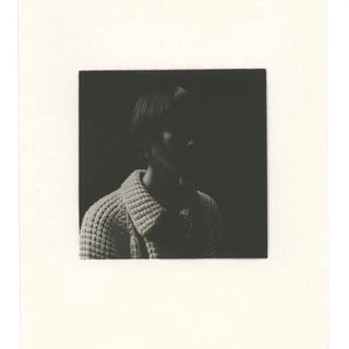 Логотип @bezyteshnimi - безутешными глазами измерять пустоту