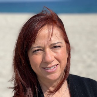 Логотип @biancalauragranato - Senatrice Bianca Laura Granato official