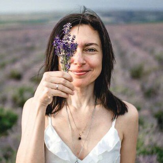 Логотип @bibliojulia22 - БиблиоЮлия