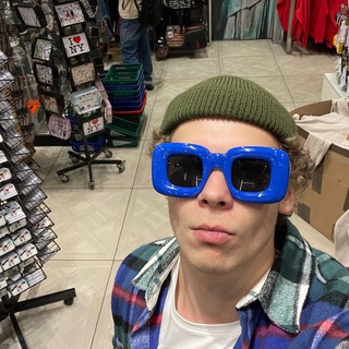 Логотип @bigbarbellband - BBB