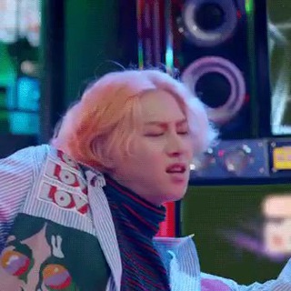 Логотип @bigthreearea - sweet talk blog.